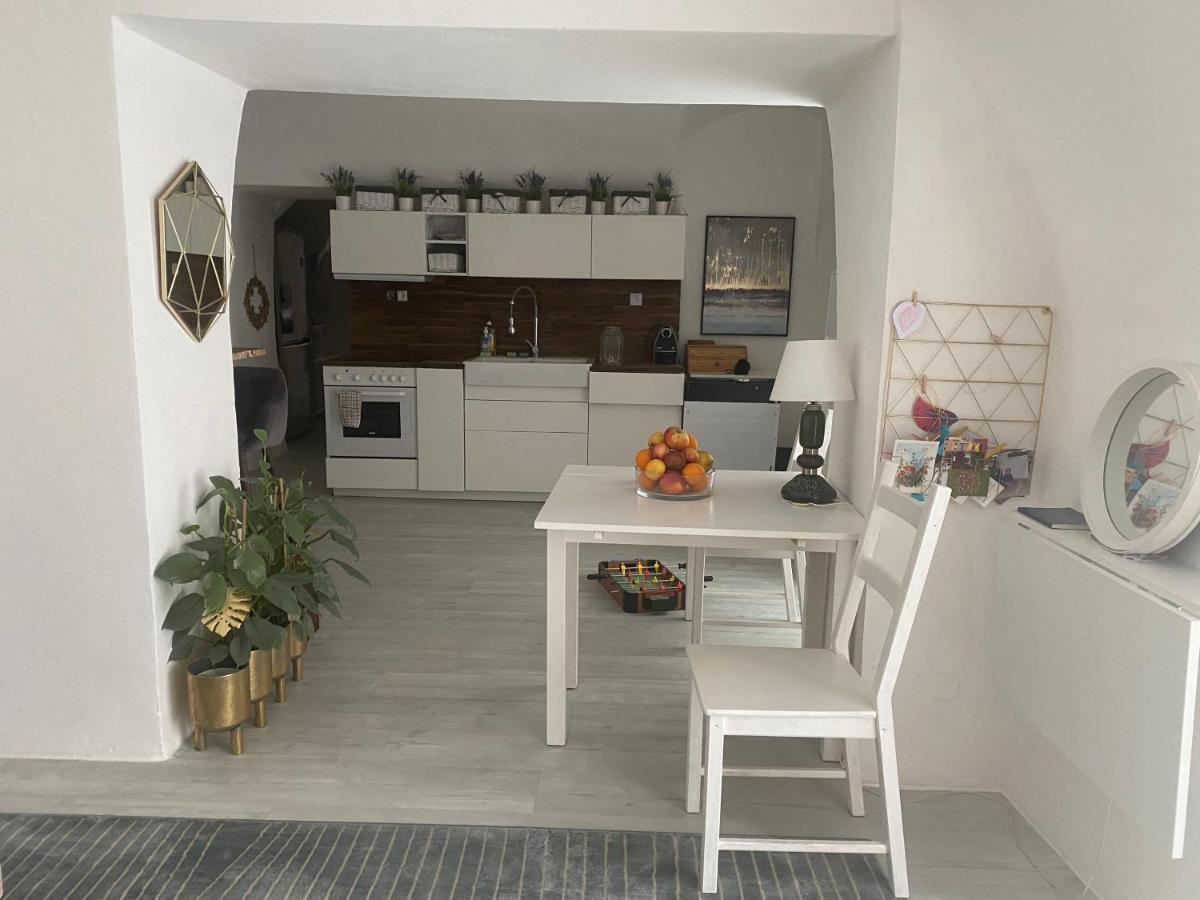 Apartman Fabrik Гайнбурґ-ан-дер-Донау Екстер'єр фото